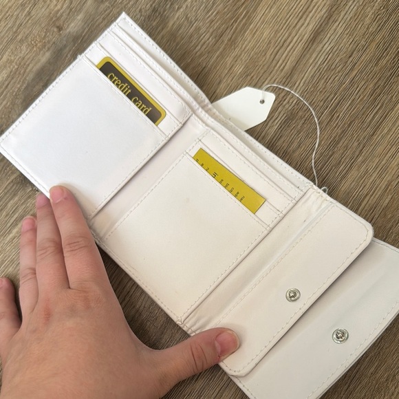 White Women's Modabella Wallet - Picture 5 of 6